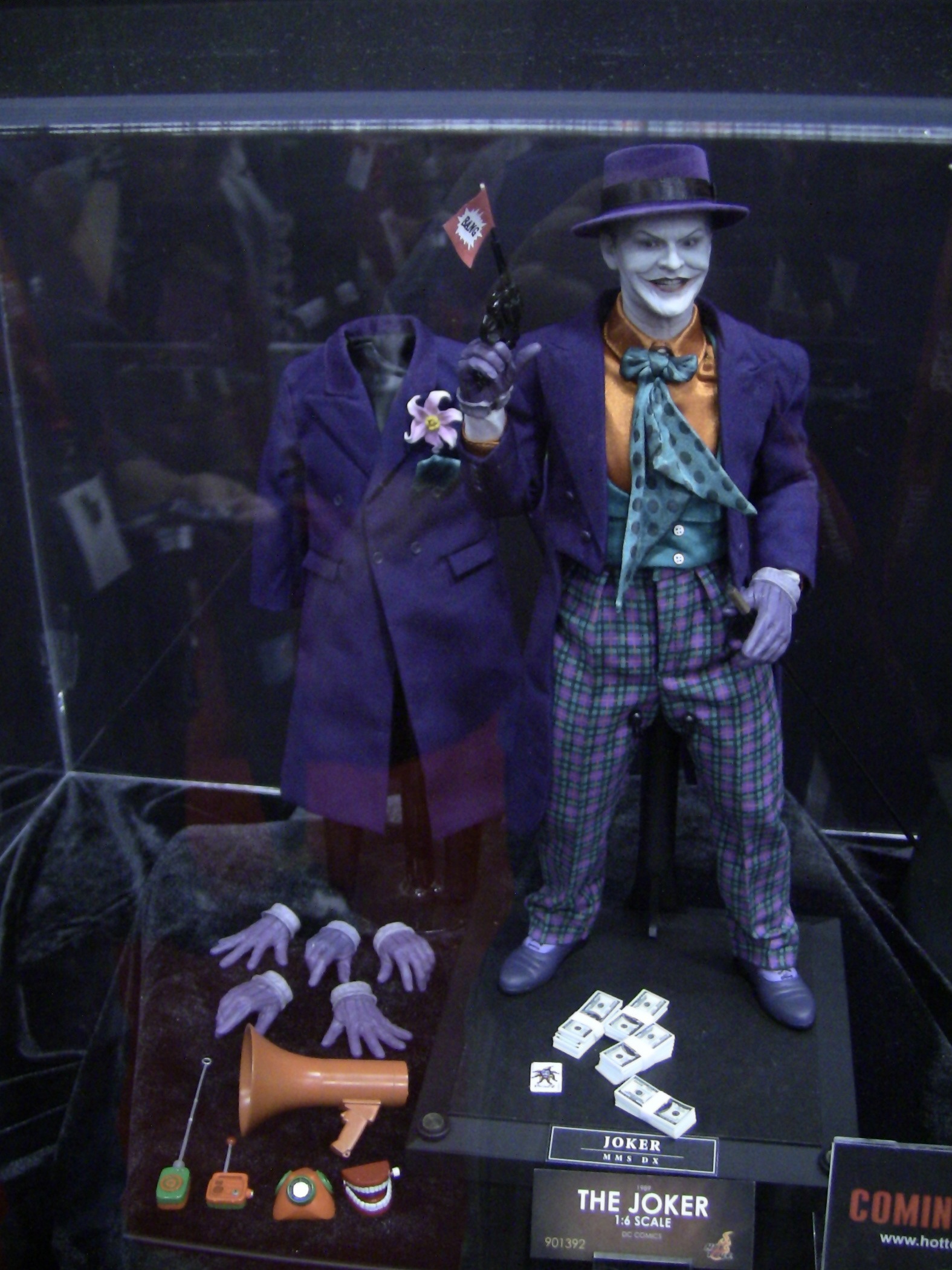 Hot Toys 1989 Joker